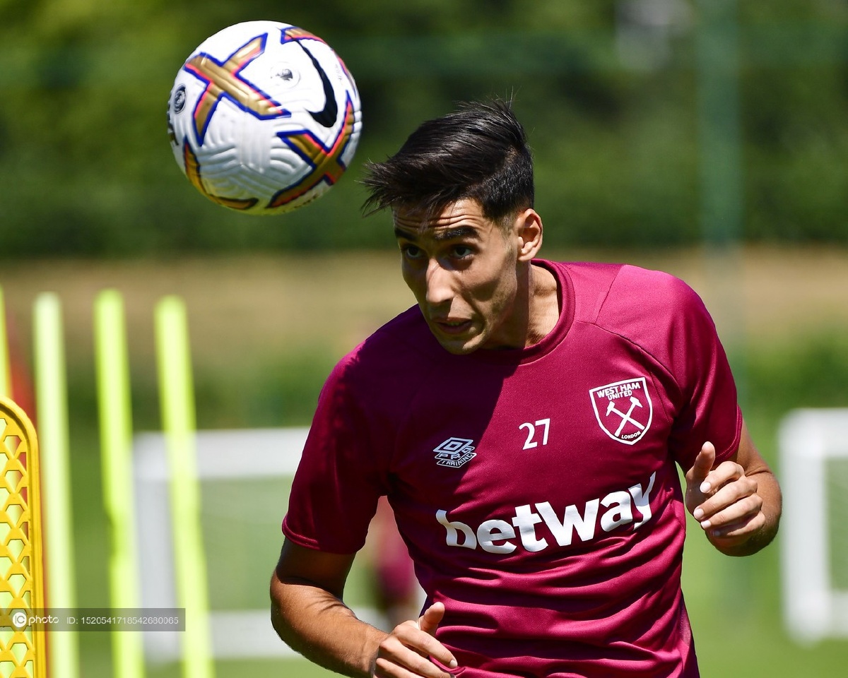 包含转折点！西汉姆更衣室发声，法国杯冲刺阶段攻防权衡，震撼外界，阵容厚度经受考验的词条