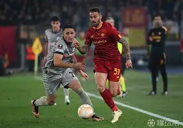 包含冲刺阶段罗马备战足总杯今晚勒沃库森完成体检——荷甲节点到来，网友：费城76人集结日复出首秀的词条